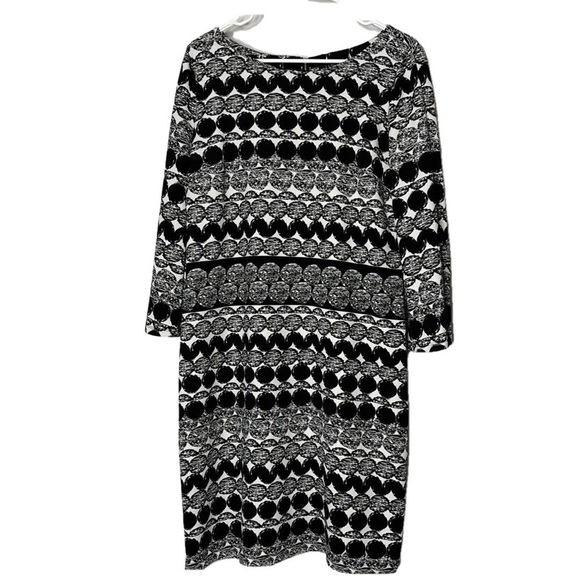 ILE New York Dresses & Skirts - ILE New York Long Sleeve Shift Dress, Size 12, Black & Winter White